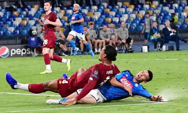  那不勒斯战术调整收奇效  